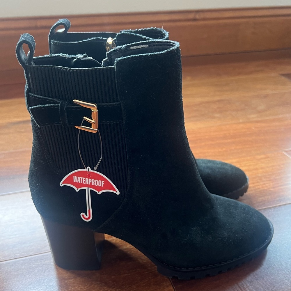 Blondo Waterproof Bootie - Picture 3 of 4